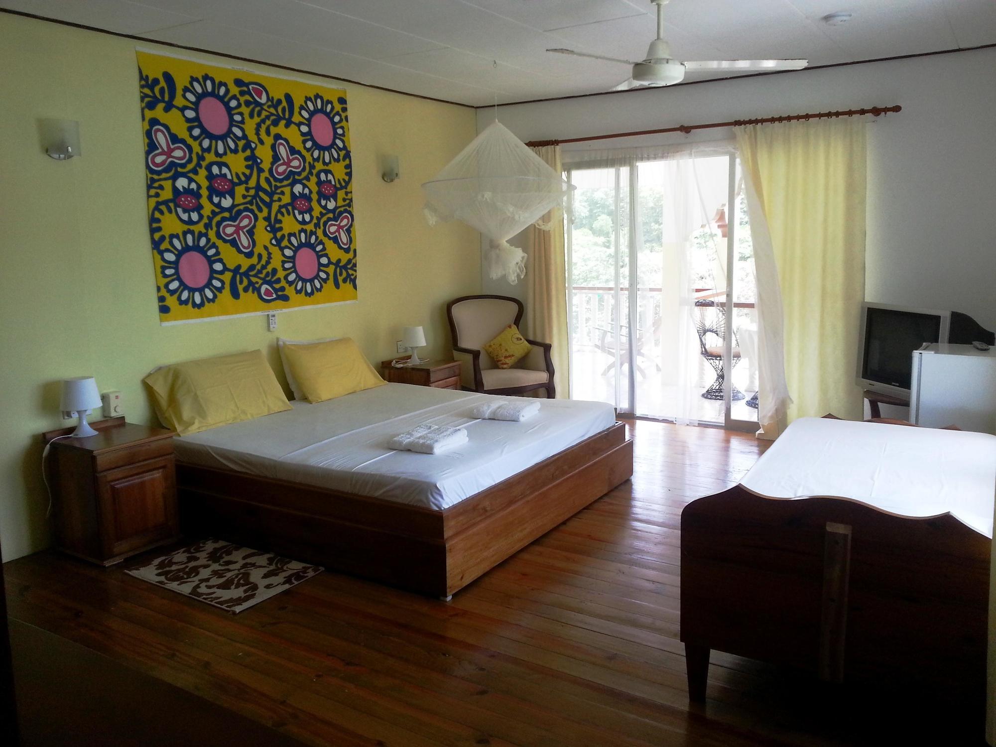 Zanboza Guesthouse Диг Екстериор снимка