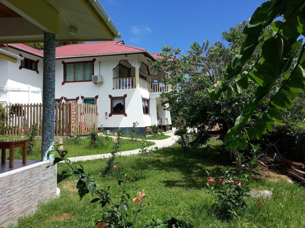 Zanboza Guesthouse Диг Екстериор снимка